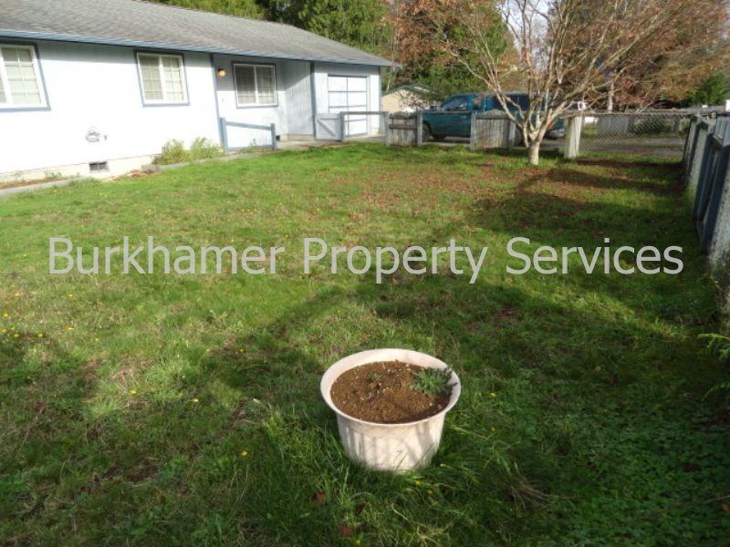 106 Cedarwood Dr - Photo 2 of 16