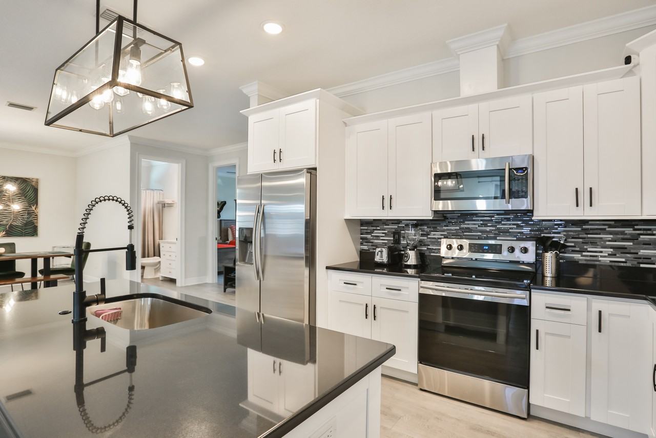 209 W Amelia Ave #A - Photo 4 of 20