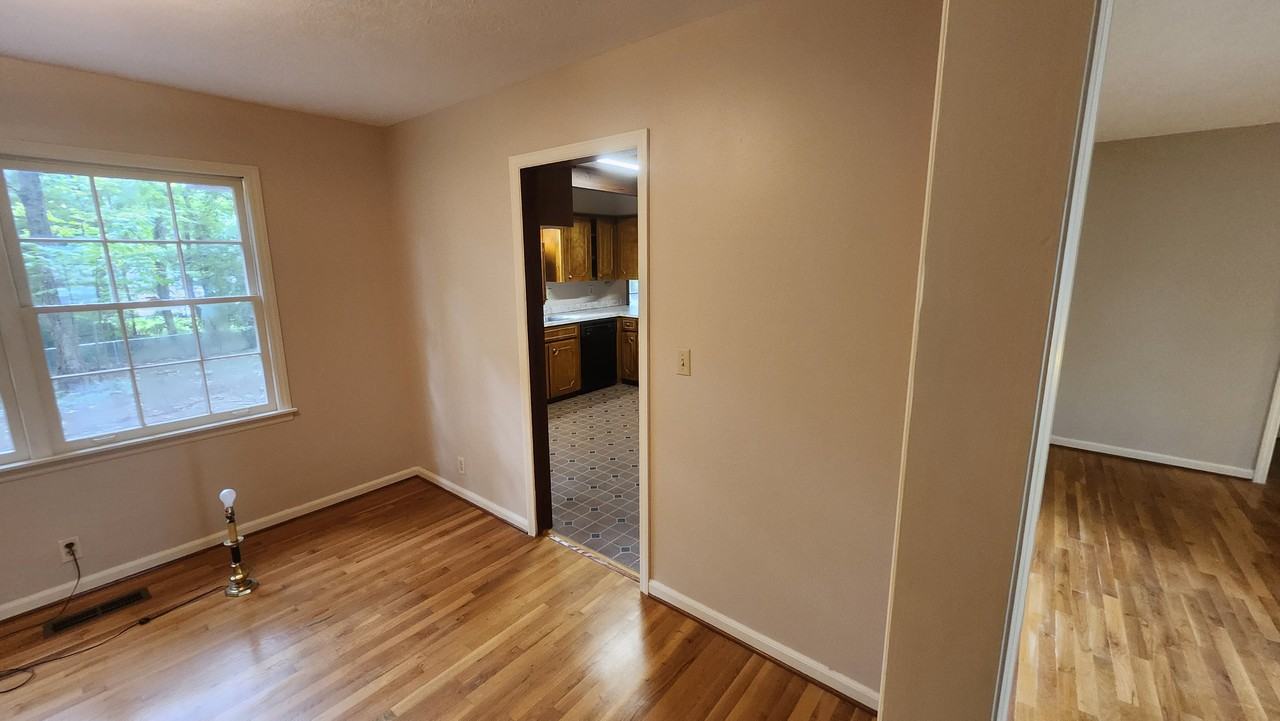 3708 Knollwood Dr #NA - Photo 3 of 30