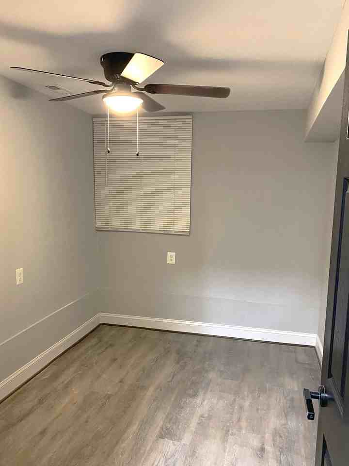 2103 Belair Avenue - Photo 4 of 12