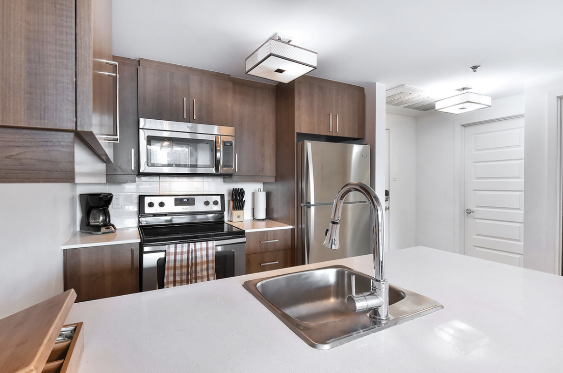 1255 Rue De Bullion #411 - Photo 4 of 12