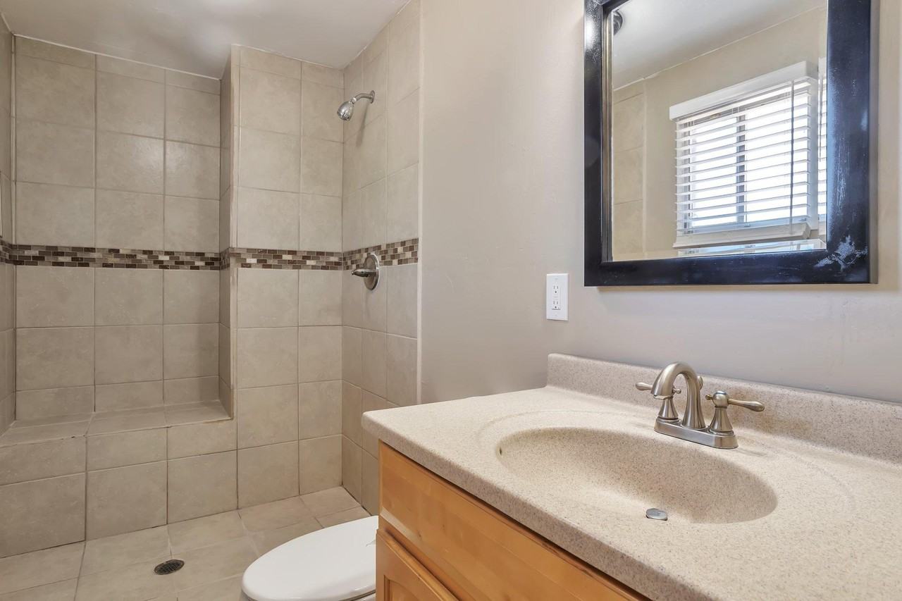 W Wood Dr - Photo 5 of 9