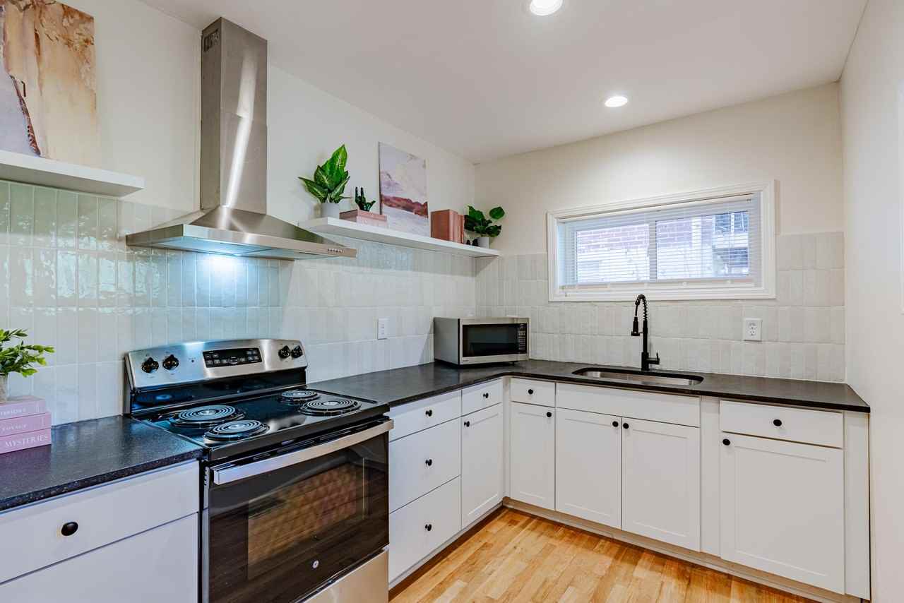 Gardenia Dr Nw - Photo 2 of 20