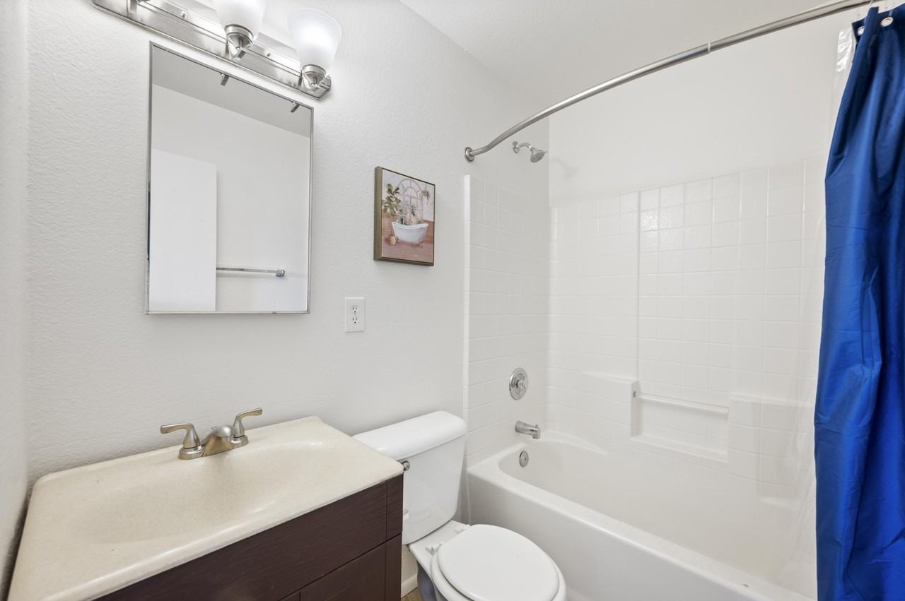 North Lebaron - Photo 4 of 11