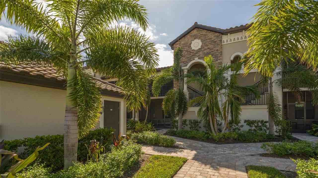 5624 Palmer Cir #203 - Photo 3 of 50