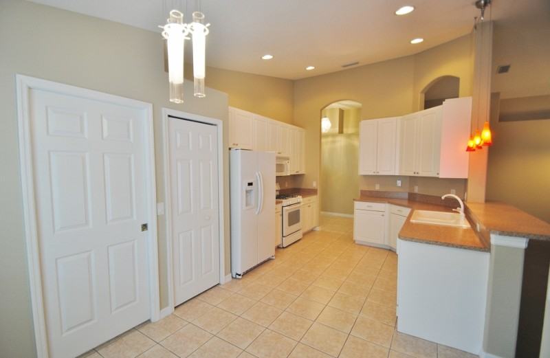 3500 Deer Lakes Dr - Photo 2 of 15