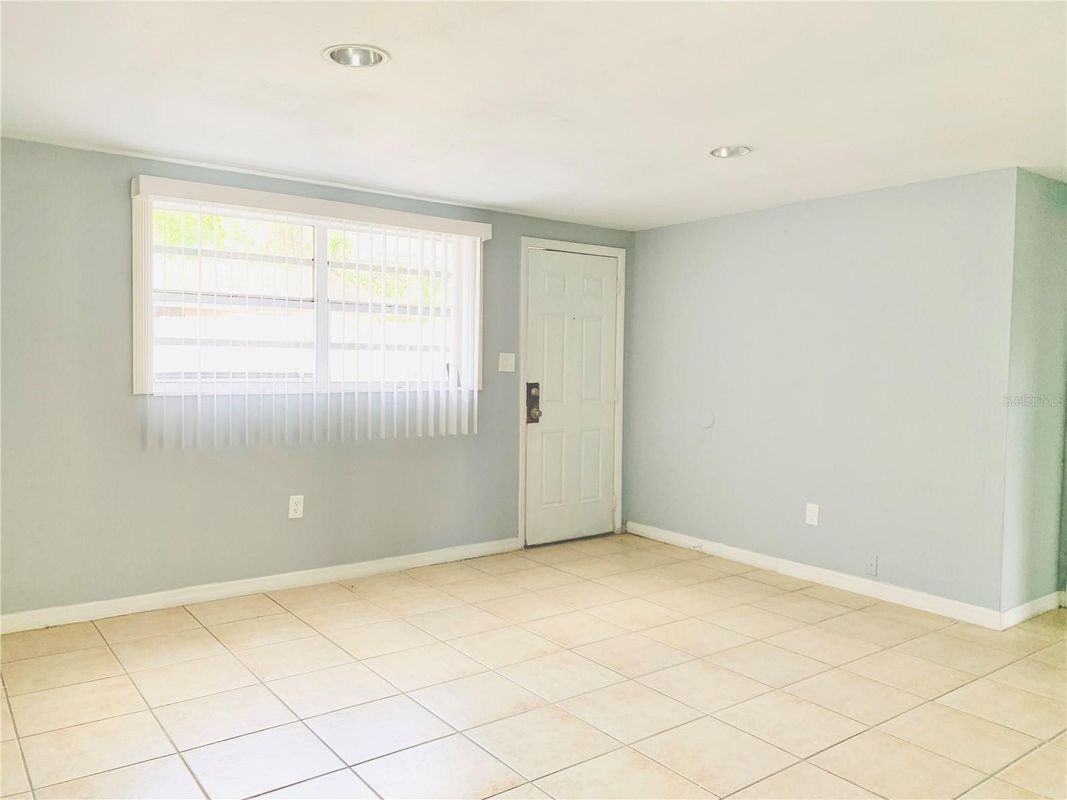 8807 N Mulberry St ##B - Photo 3 of 13