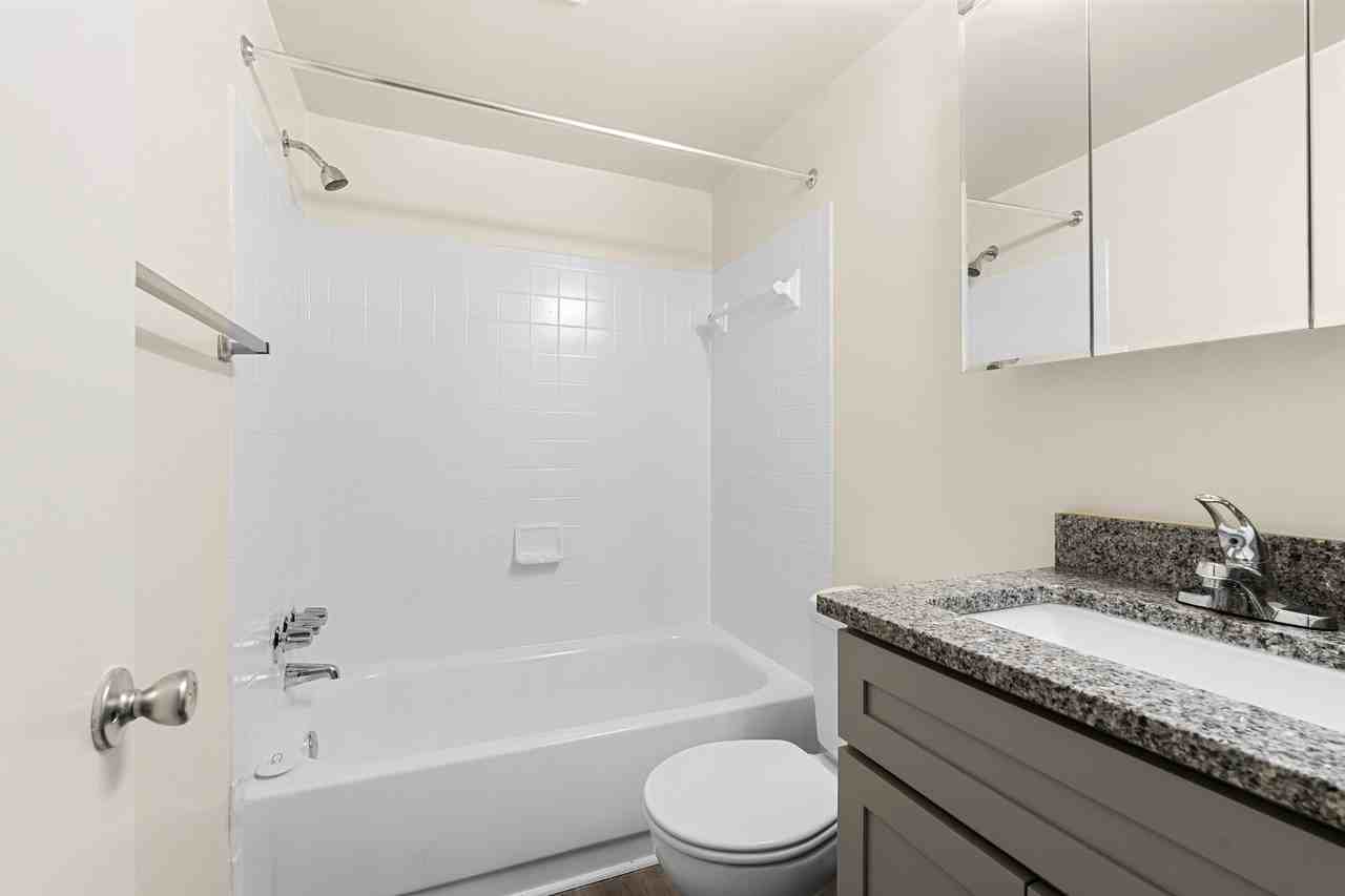 Seven Springs Apartments - Photo 7 of 43