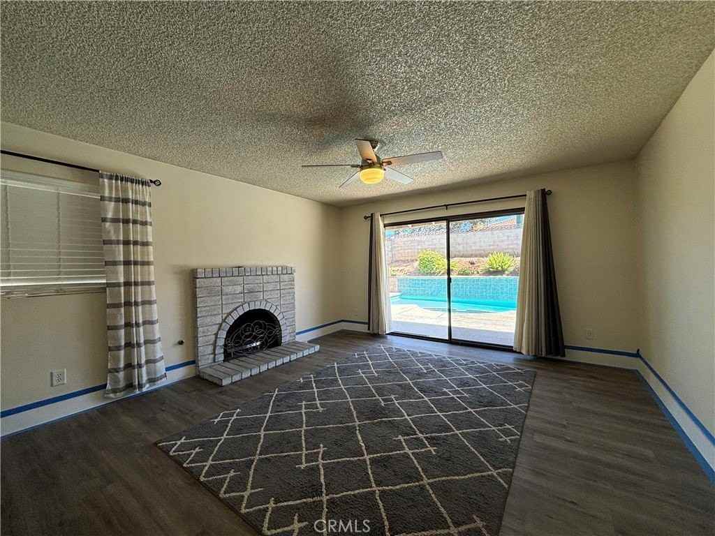 205 Ford St - Photo 7 of 28