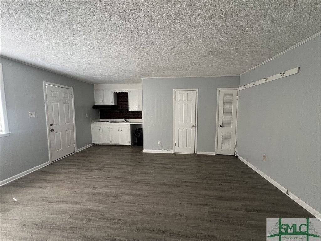 601 Tibet Ave - Photo 3 of 9