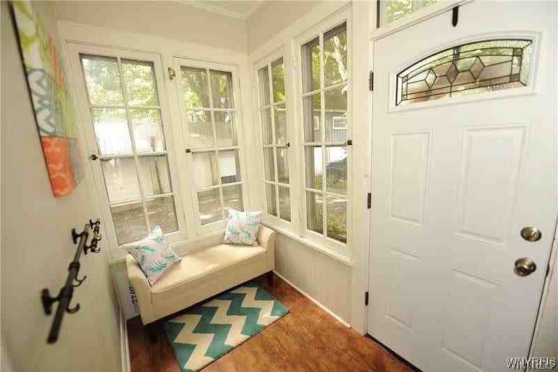 204 Union St - Photo 2 of 17