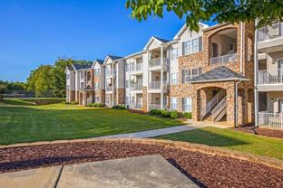 Ethan Pointe Apartments - Photo 1 of 1