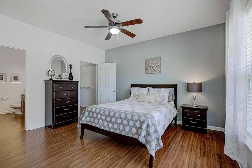 Ethan Pointe Apartments - Photo 7 of 28