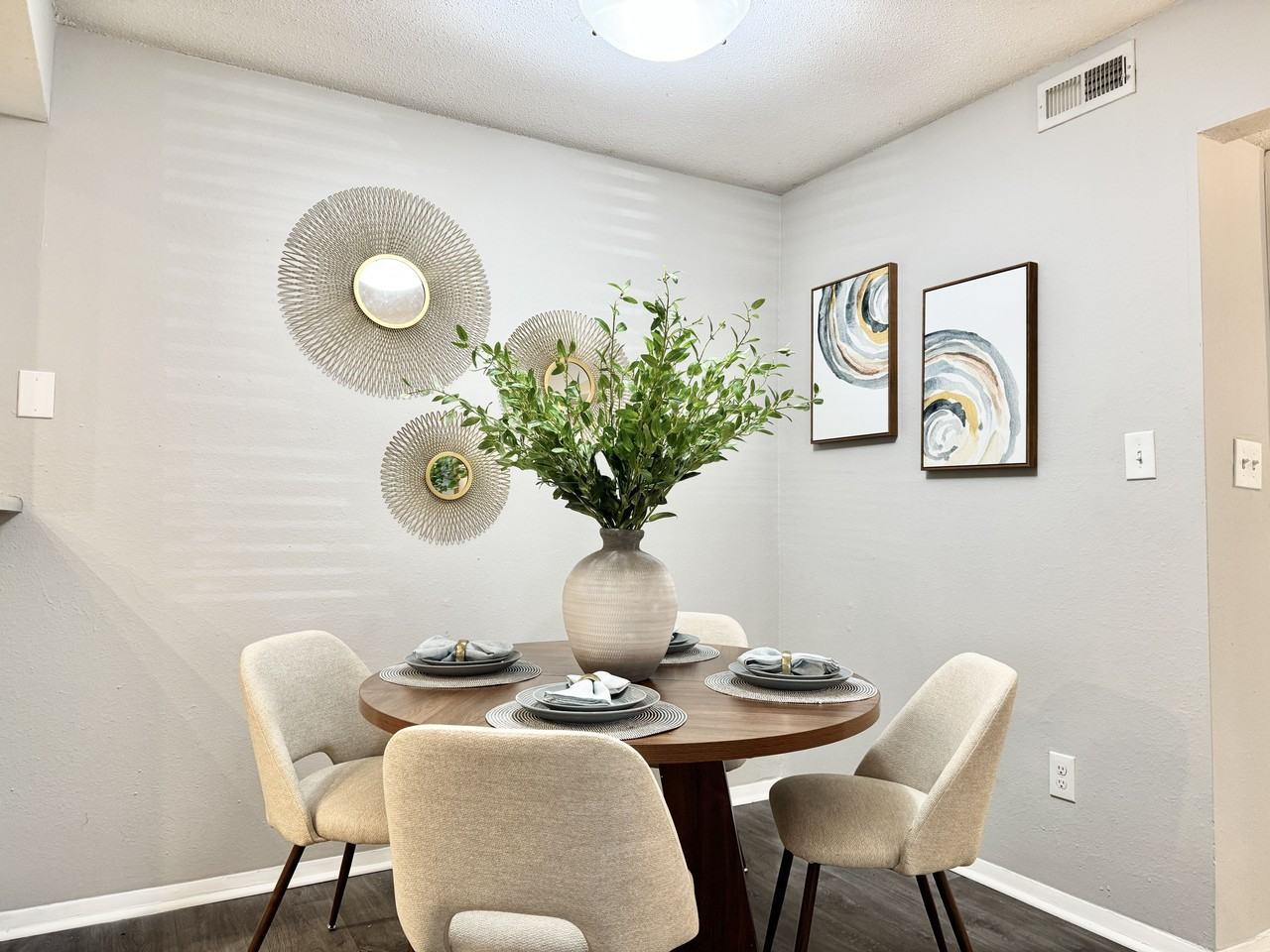 LYV Six Forks - Photo 6 of 34