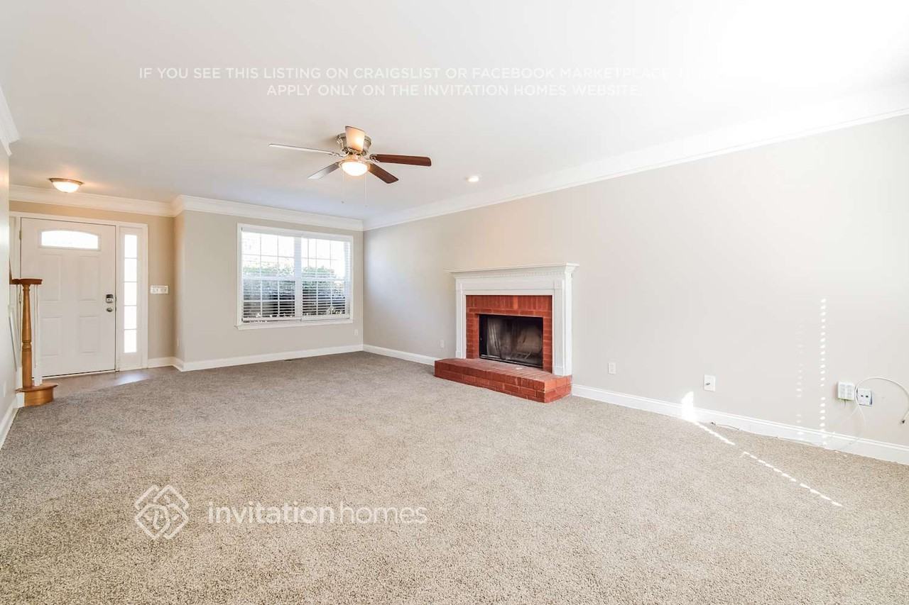 6617 Destiny Dr Se - Photo 5 of 14