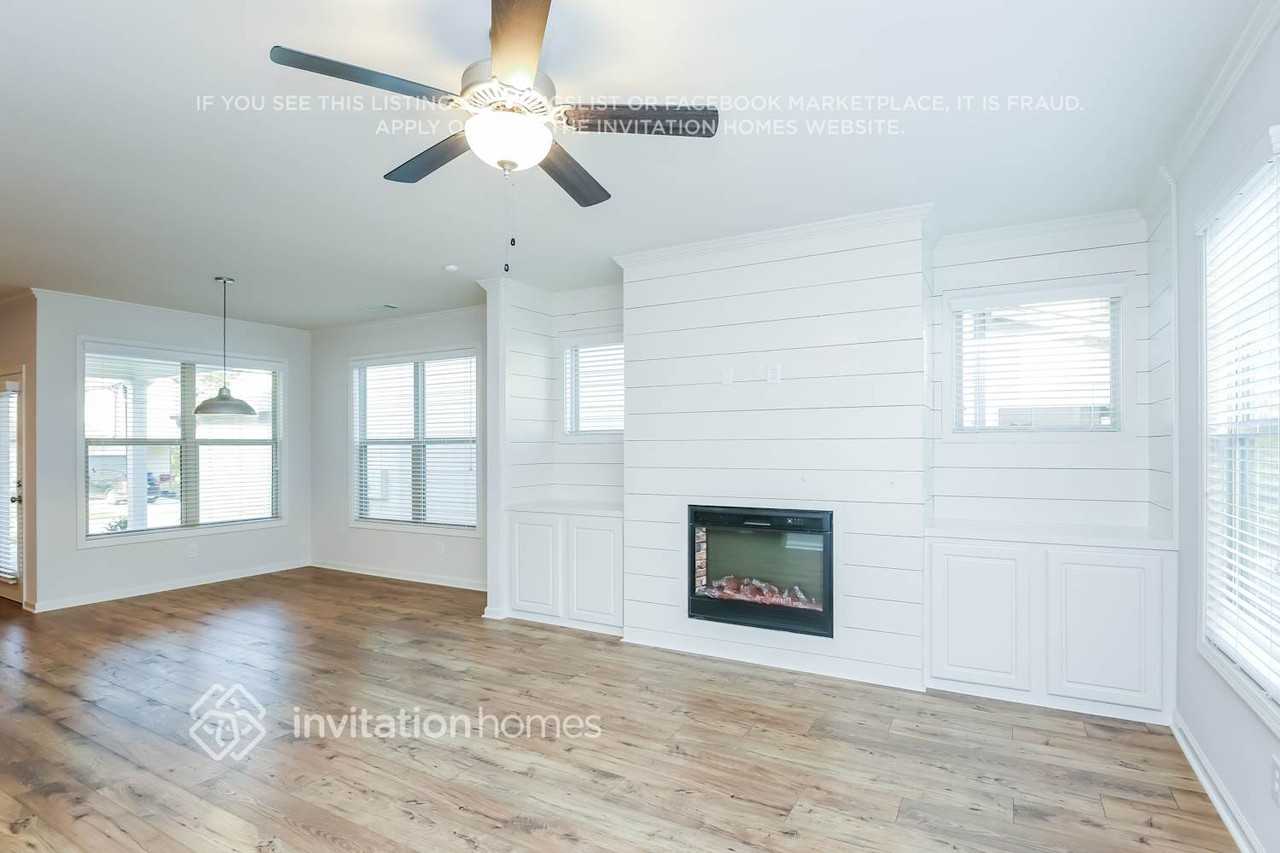 5549 Shallow Branch Dr - Photo 3 of 16