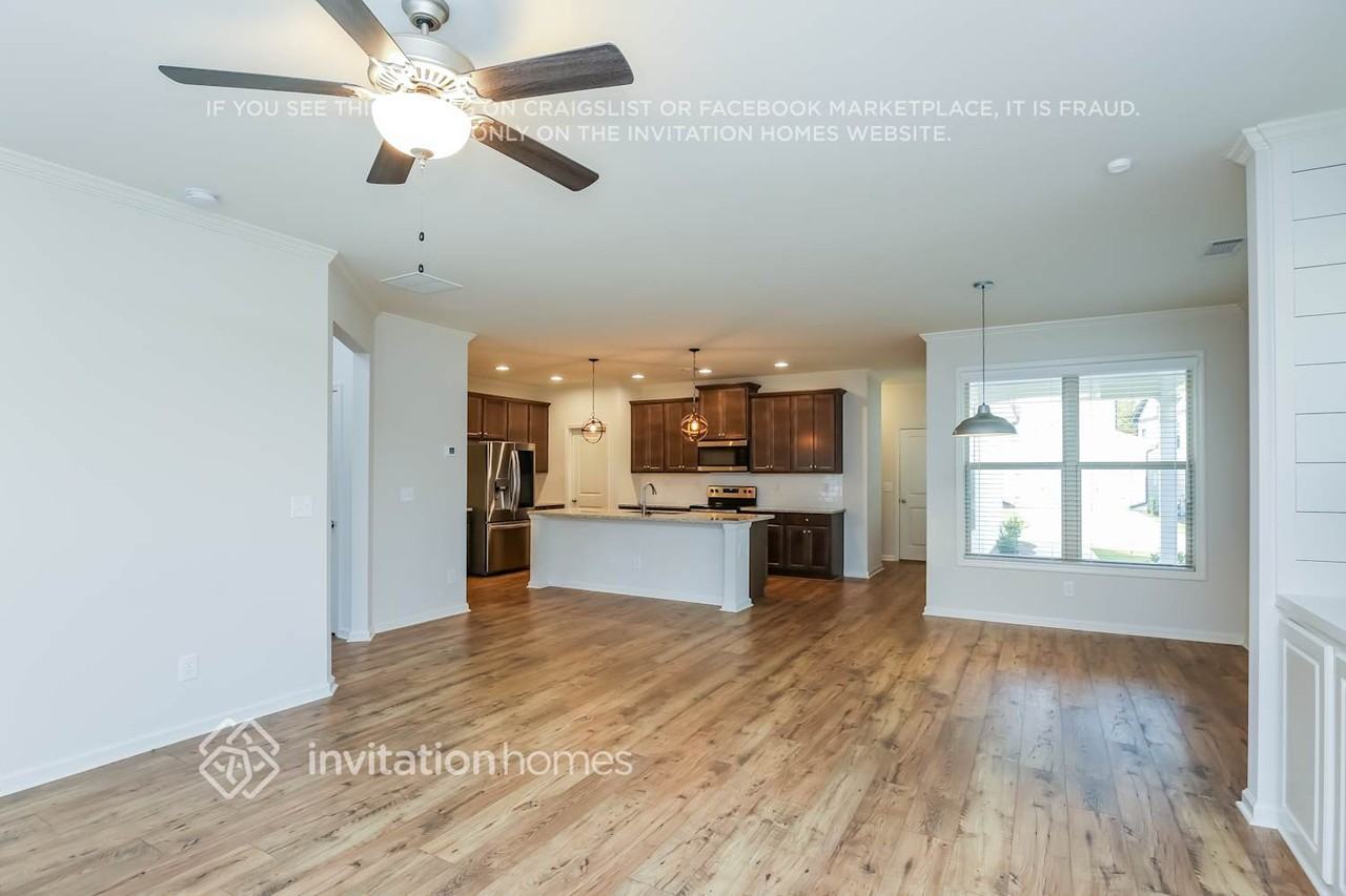 5549 Shallow Branch Dr - Photo 4 of 16