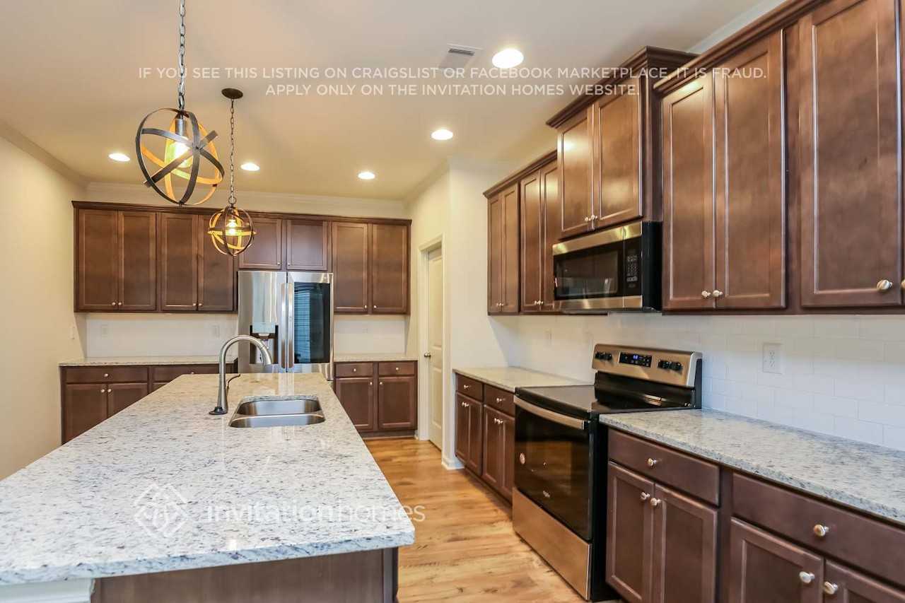 5549 Shallow Branch Dr - Photo 6 of 16