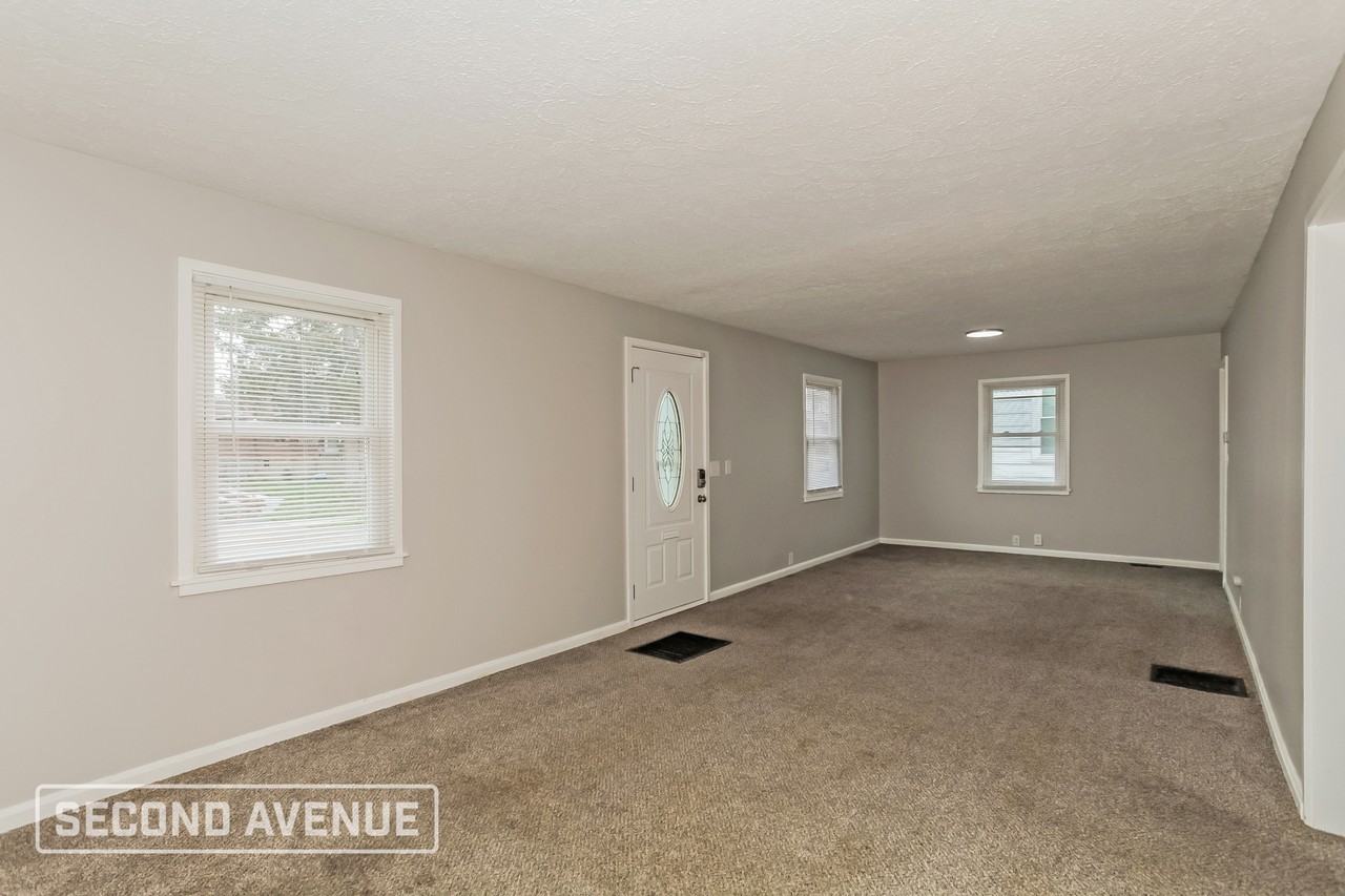 6106 Graceland Ave - Photo 5 of 25