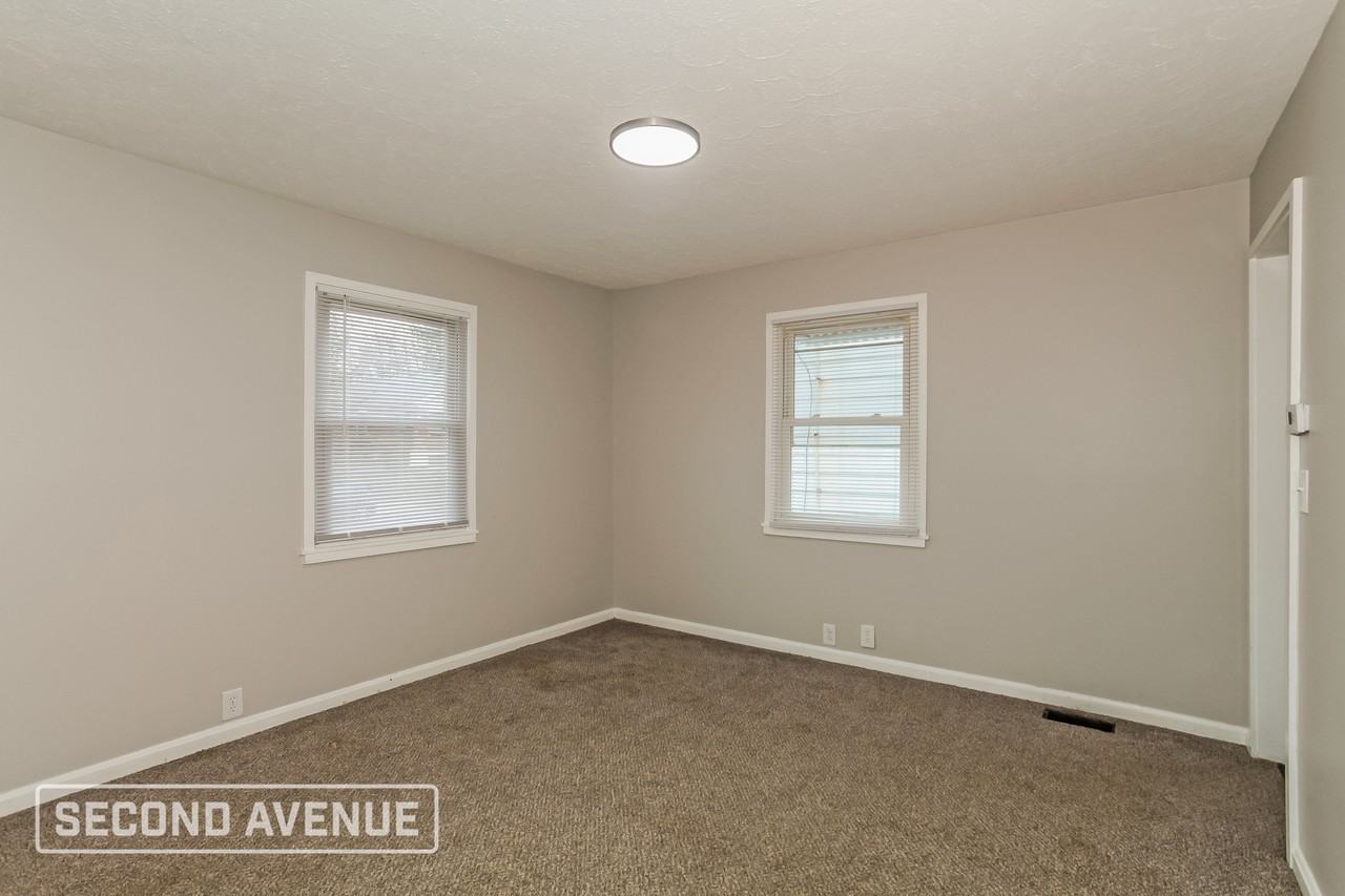 6106 Graceland Ave - Photo 7 of 25