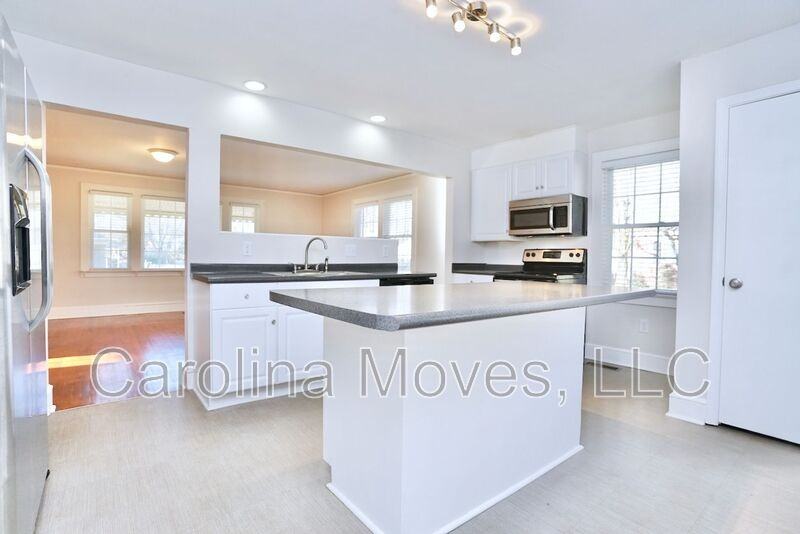 101 Dukeland Dr - Photo 3 of 10