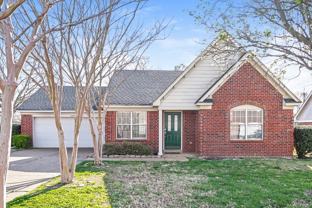 6392 Manchester Dr - Photo 1 of 1