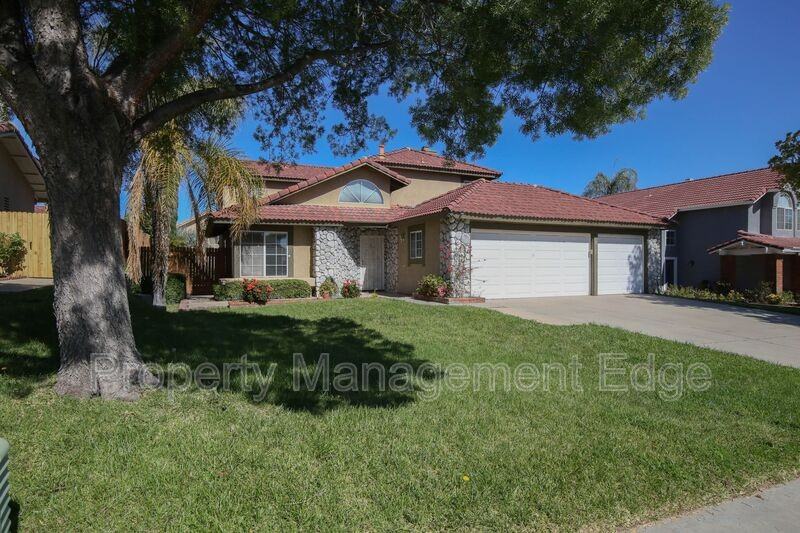 8543 Yarrow Ln - Photo 2 of 29