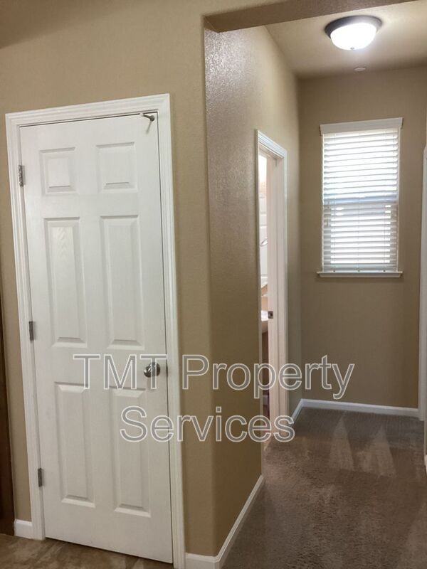 7105 Cordially Way - Photo 3 of 50