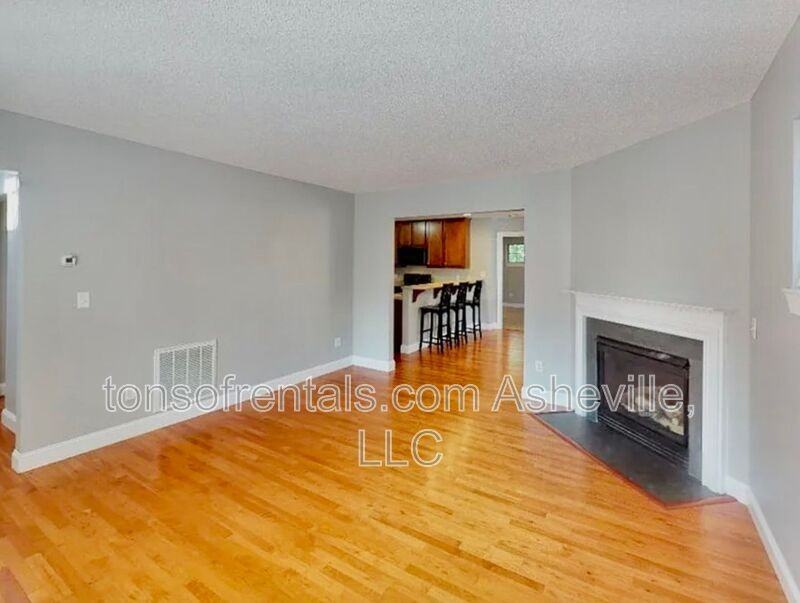 130 Downing Park Ct - Photo 3 of 18