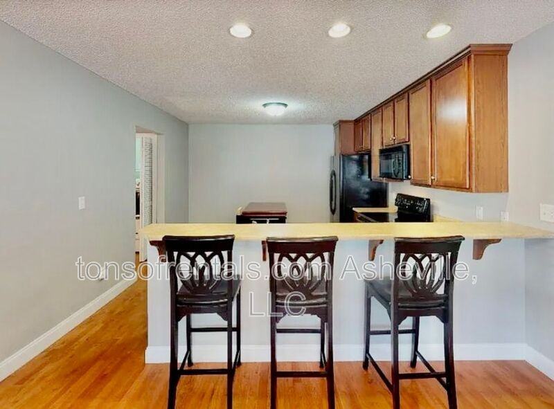 130 Downing Park Ct - Photo 6 of 18