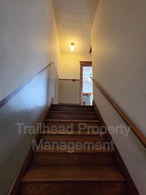 219 N Monroe Ave #2 - Photo 3 of 22