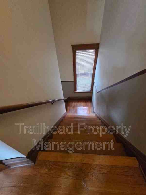 219 N Monroe Ave #2 - Photo 4 of 22