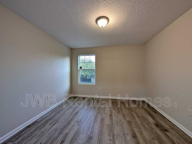 7796 Playschool Ln - Photo 7 of 17