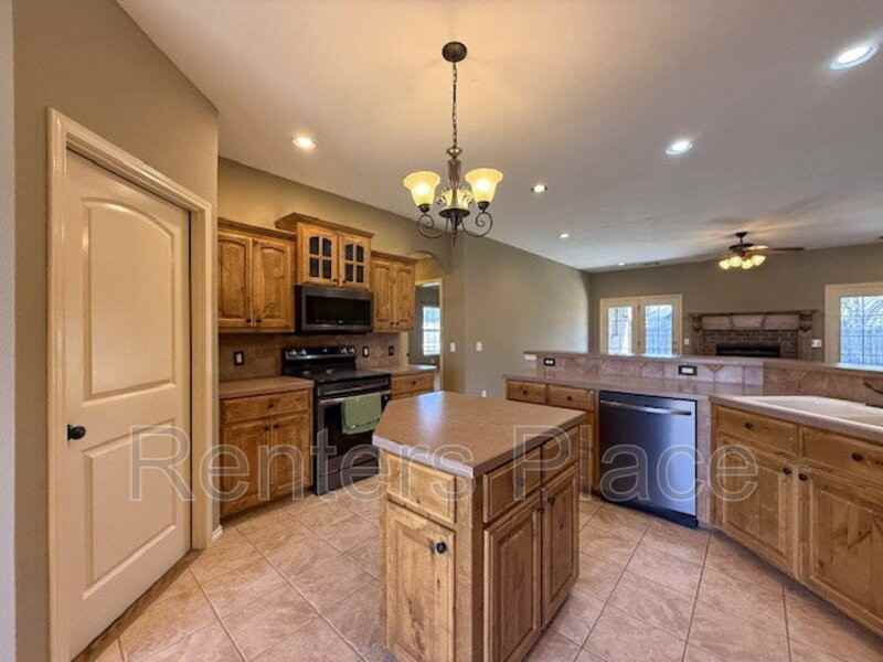 20740 E 45th St S - Photo 2 of 16