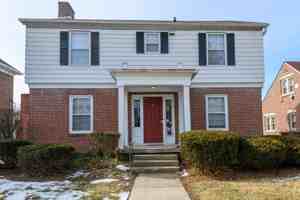 featured image of 326 S Eagleson Ave