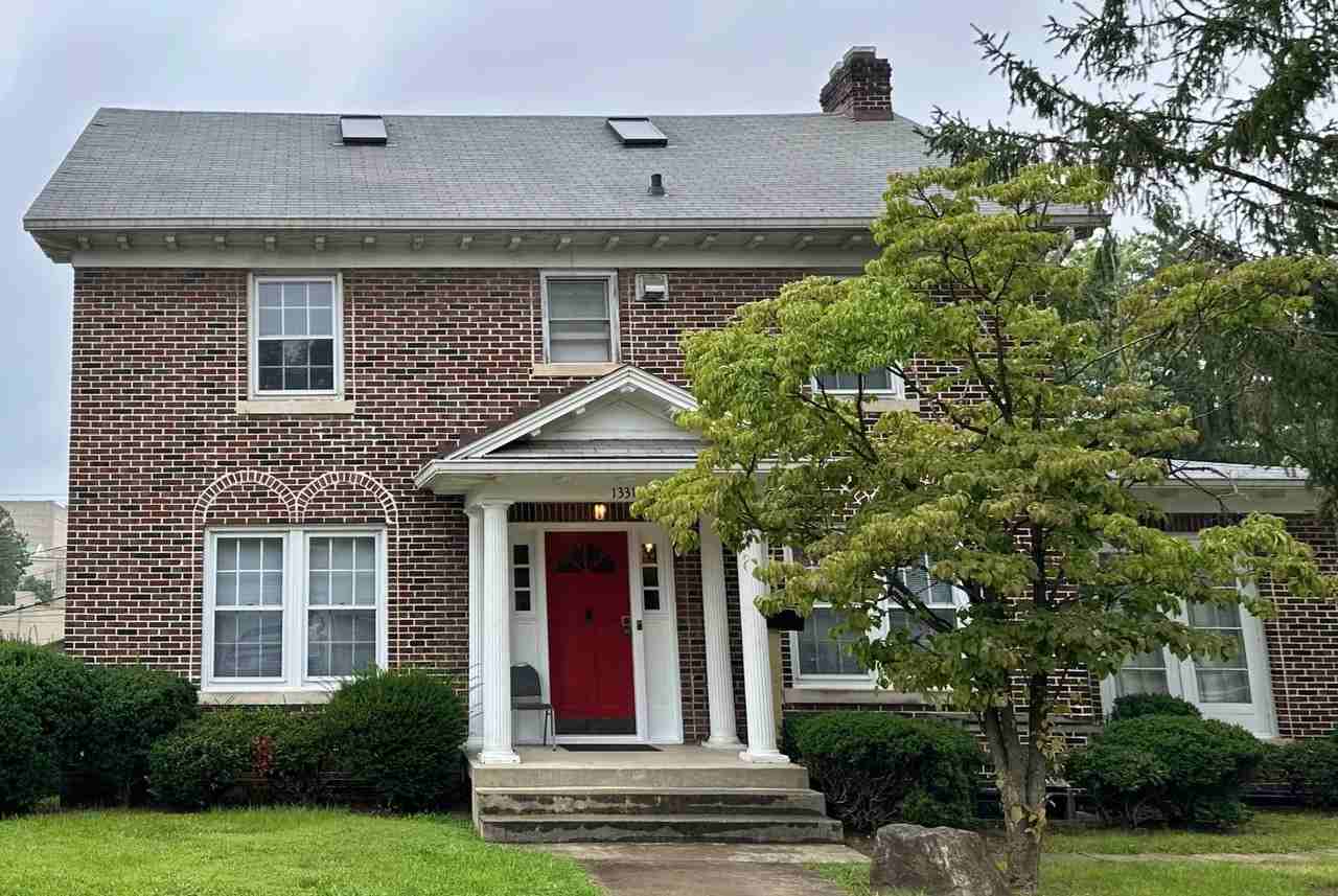 1331 E Atwater Ave - Photo 2 of 17