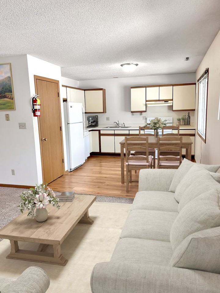 1121 Delaware Ave - Photo 4 of 10