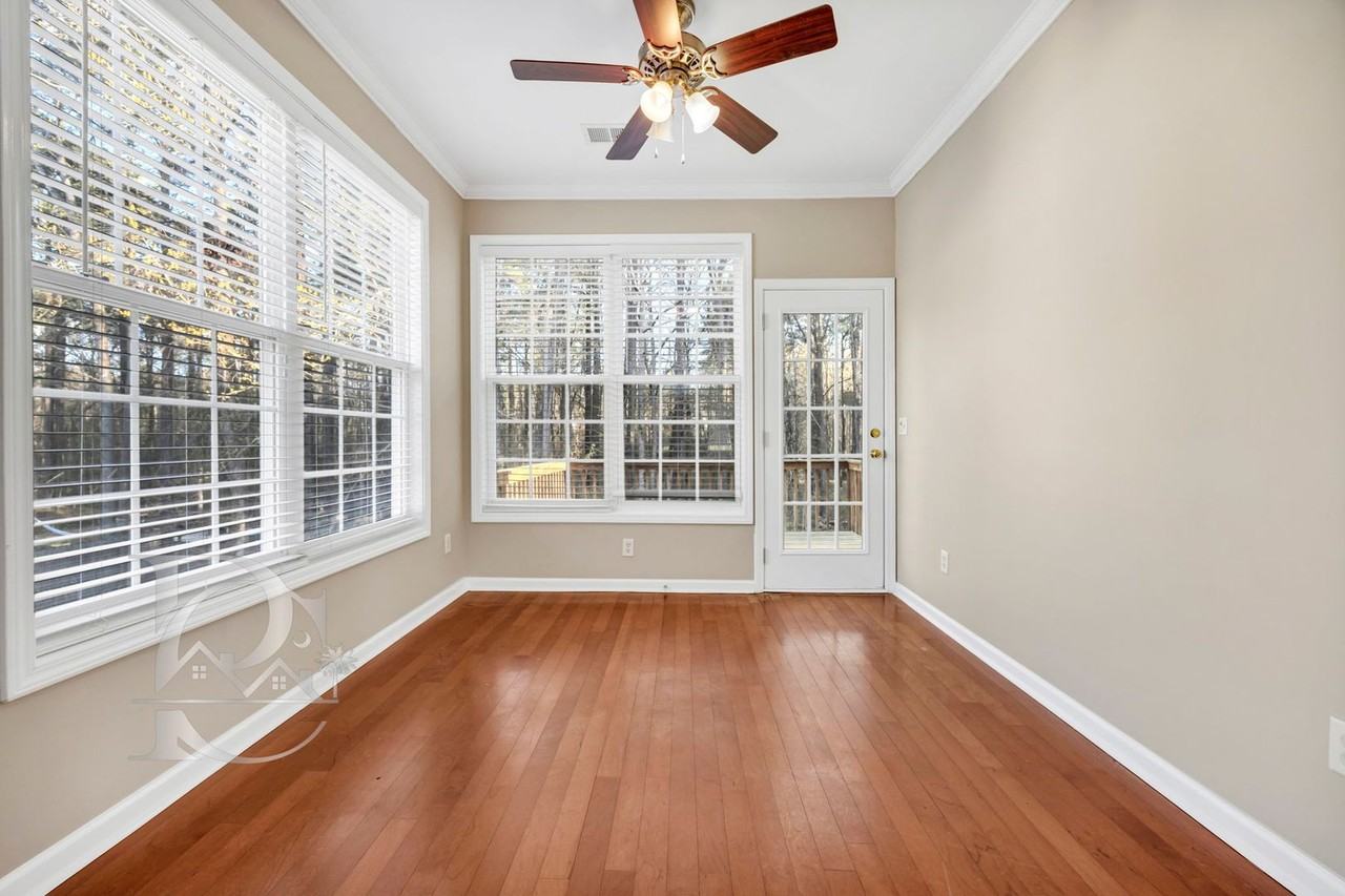 344 Gleneagle Cir - Photo 7 of 40