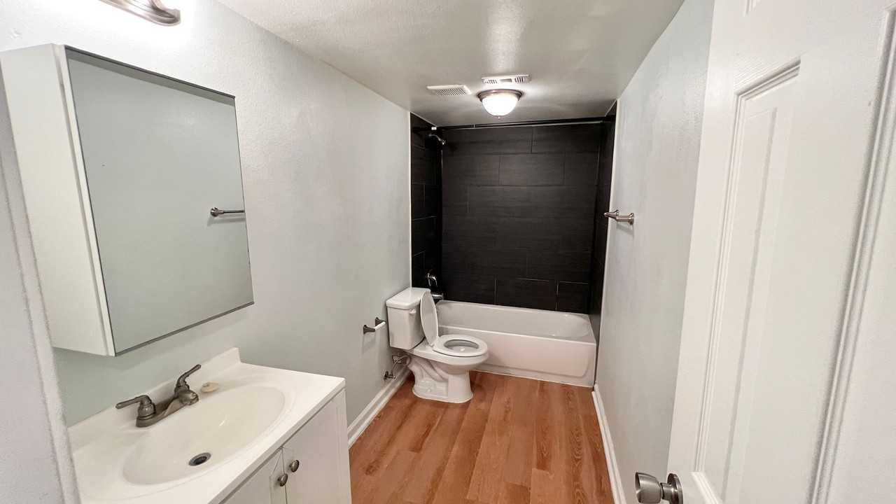 Oasis at Midtown - Photo 7 of 21