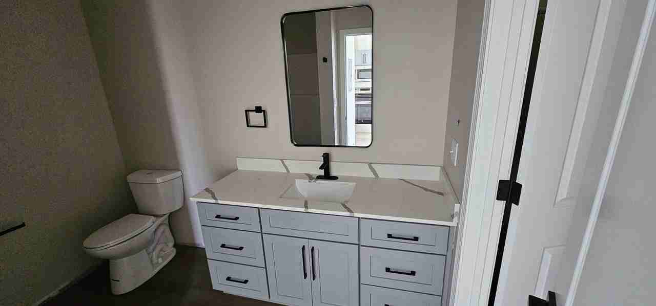 Station House Apartments - Photo 2 of 10