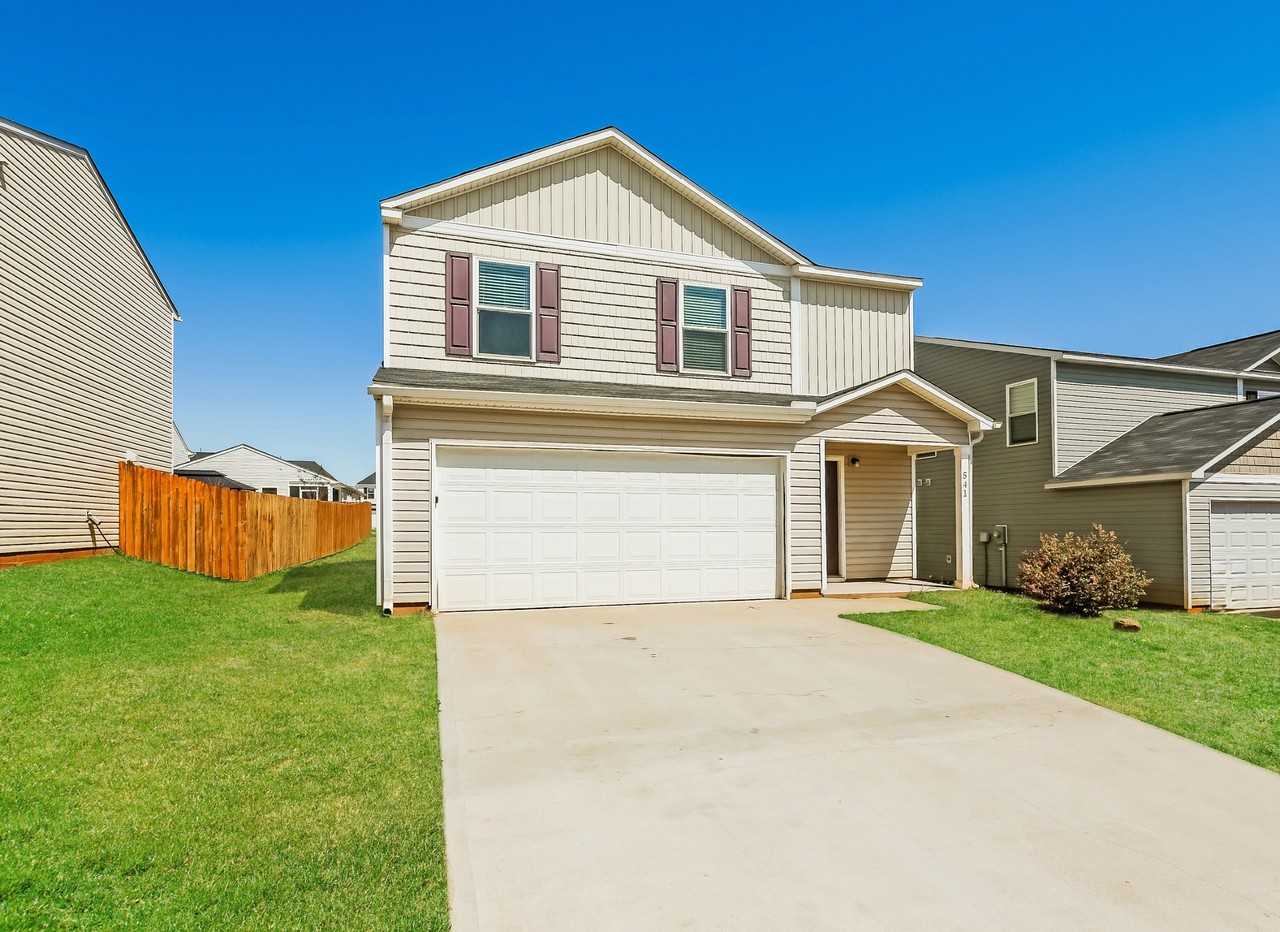 541 Springtime Ln - Photo 2 of 16