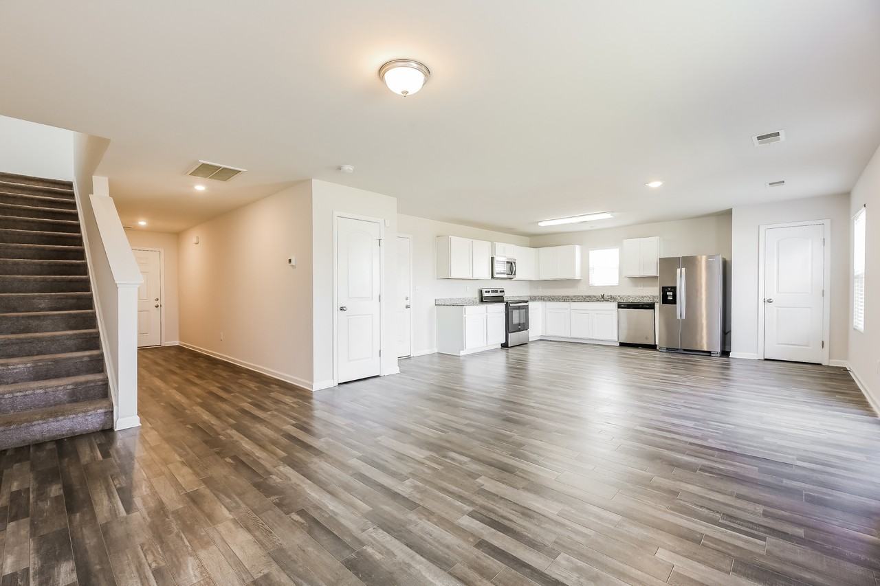 541 Springtime Ln - Photo 5 of 16