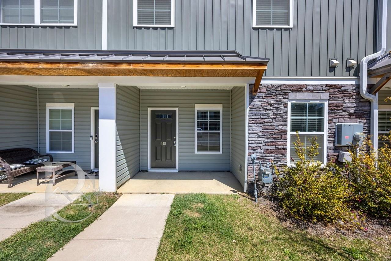 315 High Grove Way - Photo 3 of 29