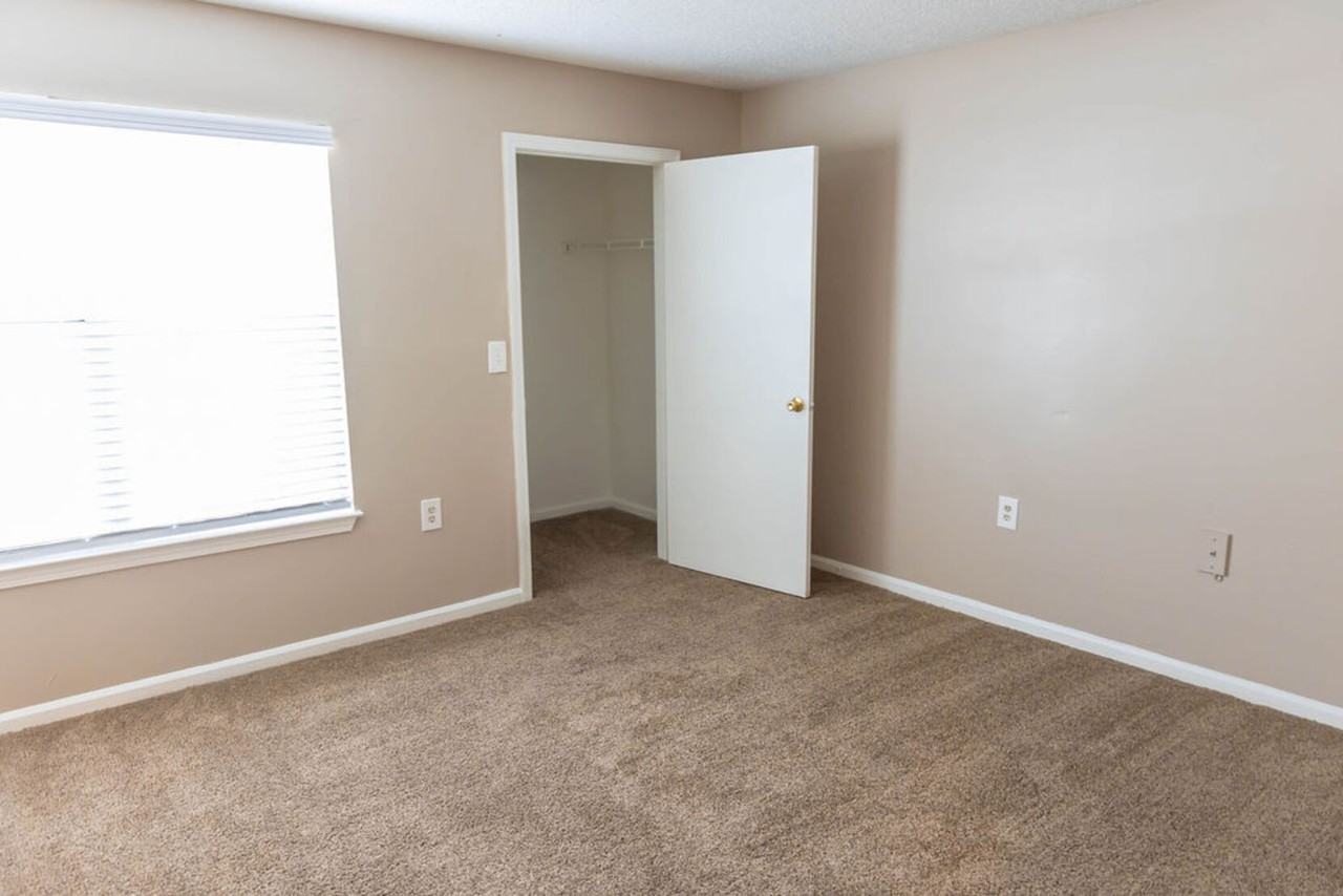 201 Landing - Photo 7 of 66