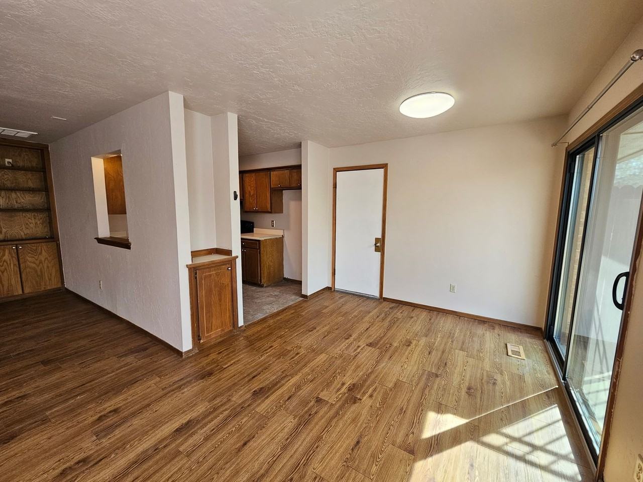204 Willow Branch Rd - Photo 4 of 20
