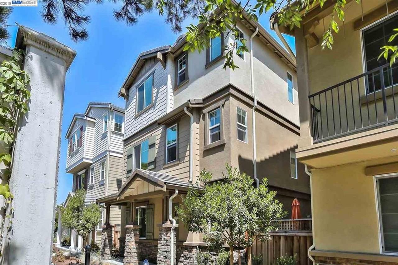 108 Orchard Cir - Photo 2 of 24