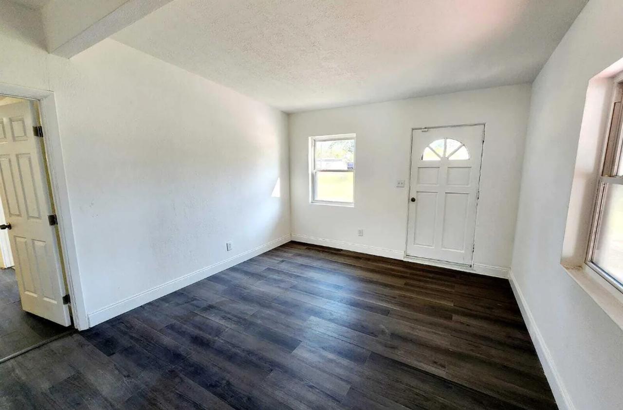 3603 Ardisia Rd N - Photo 3 of 12