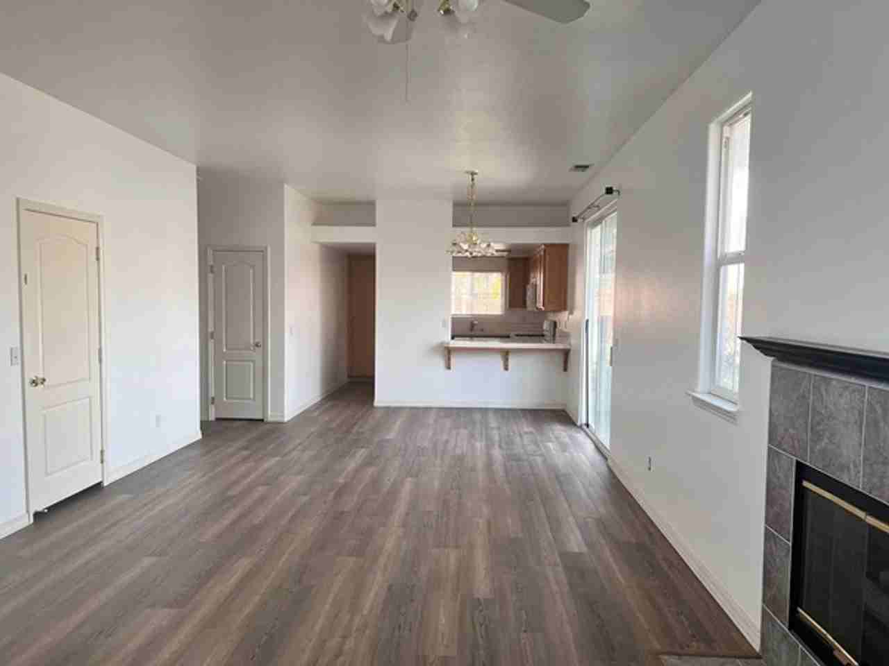 932 Calle Cynthia - Photo 2 of 14