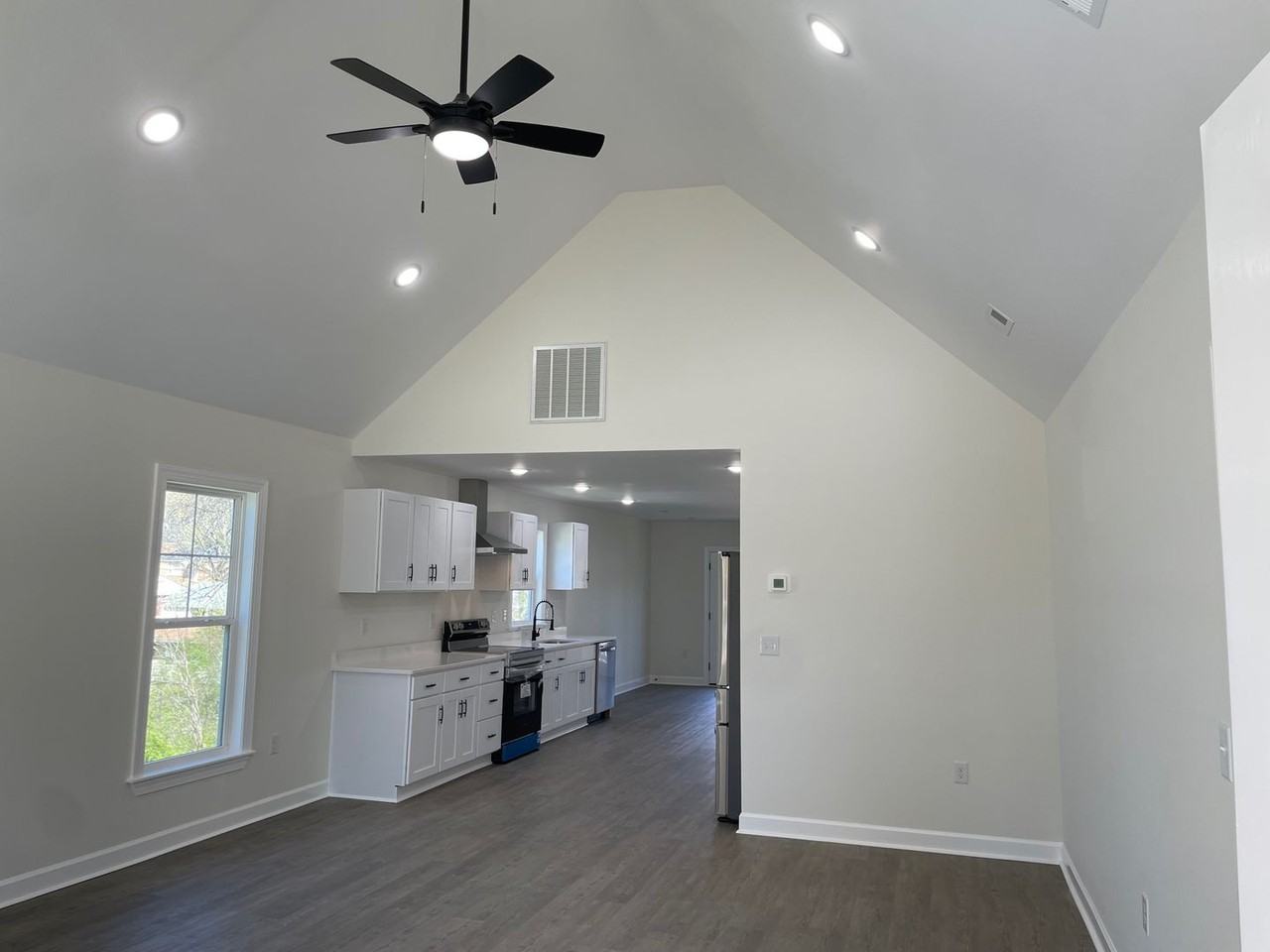 922 Culbreth Ave - Photo 2 of 20