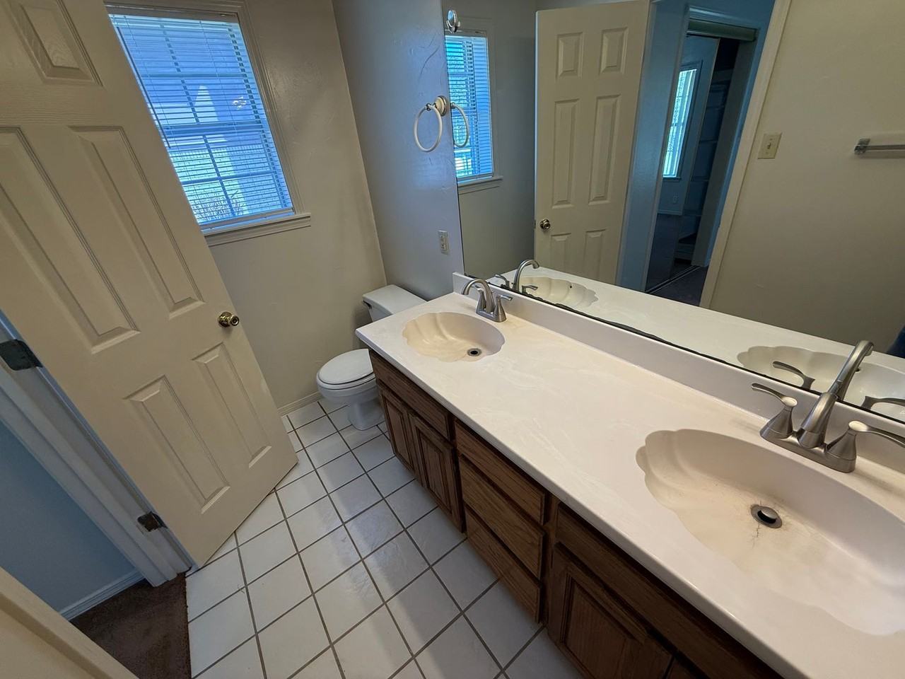 2302 Brookhaven Dr - Photo 2 of 15